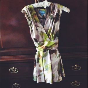 Vera Wang silk top
